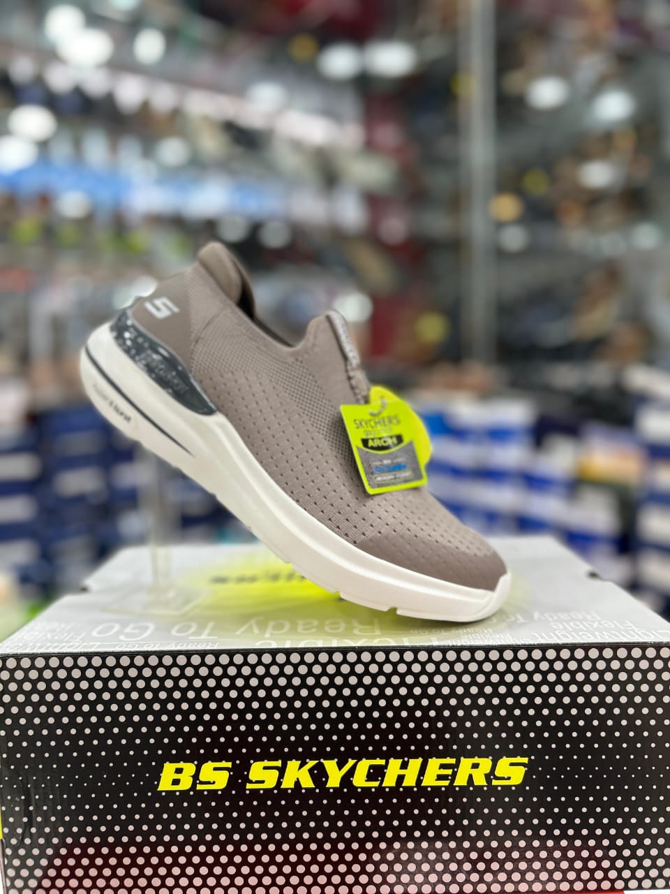 BS SKYCHERS SHOES MULTICOLOR